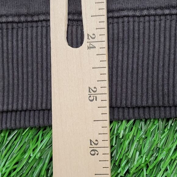 Nas Hip-Hop Sweatshirt Womens XS 18x25 Faded Black Baggy Illmatic - Picture 10 of 14